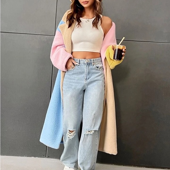 Qutie Color Block Teddy Coat - Picture 4 of 7